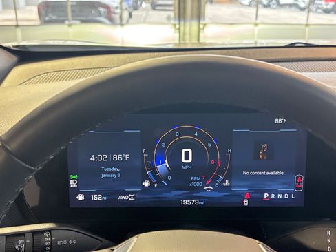 Used 2025 Chevrolet Equinox LT image 44