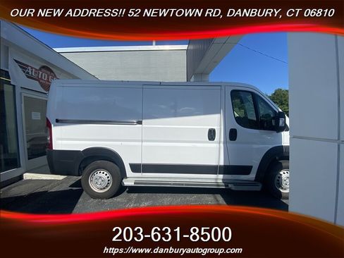 Used 2025 RAM ProMaster 2500 w/ U-Haul Equipment Group FWD image 8