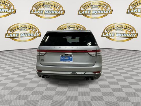 Used 2020 Lincoln Aviator Reserve w/ Equipment Group 201A image 2