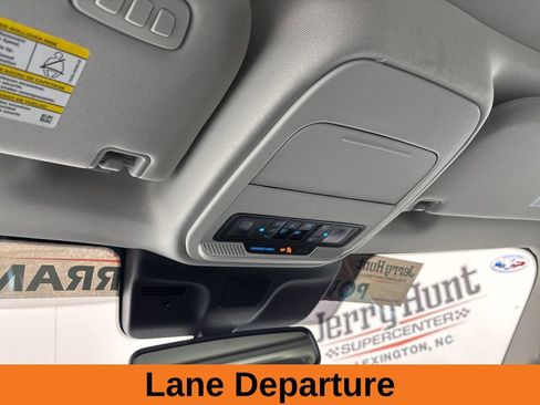 Used 2025 Ford Expedition Active image 18