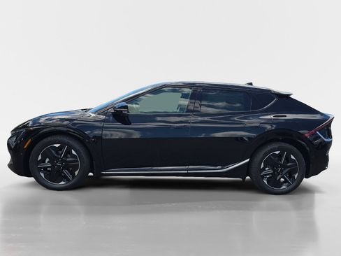 New 2025 Kia EV6 Wind image 2