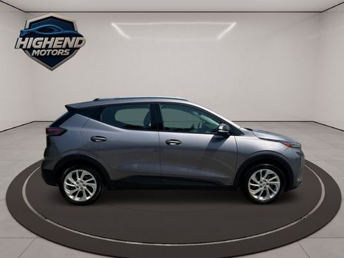 Used 2023 Chevrolet Bolt EUV LT image 7