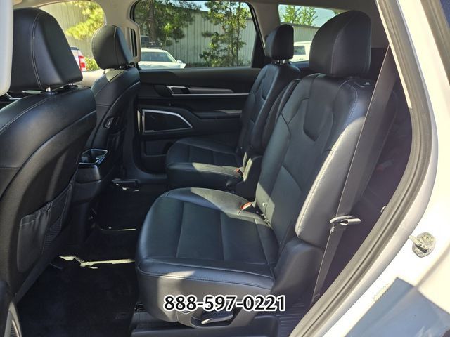 Used 2022 Kia Telluride S FWD image 12