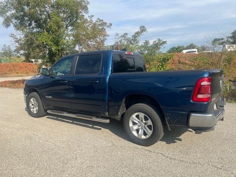 Used 2023 RAM 1500 Laramie AWD/4WD image 3