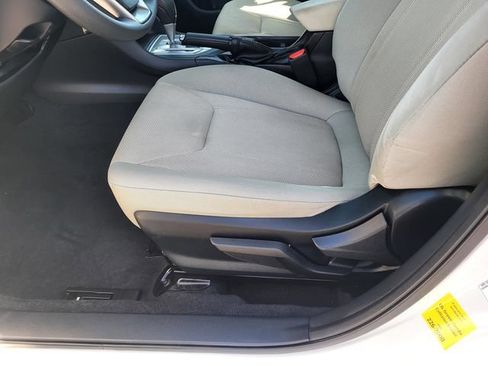 Used 2018 Subaru Impreza 2.0i Premium AWD/4WD image 16
