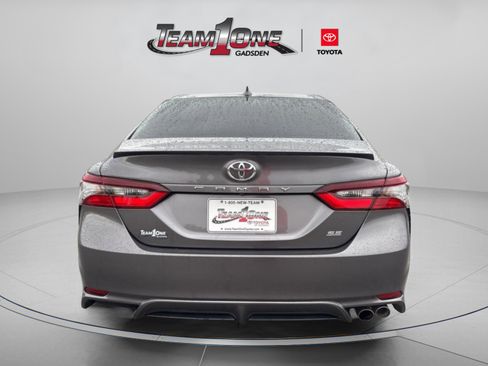 Used 2023 Toyota Camry SE image 9