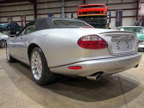 Used 2001 Jaguar XK8 Convertible RWD image 22