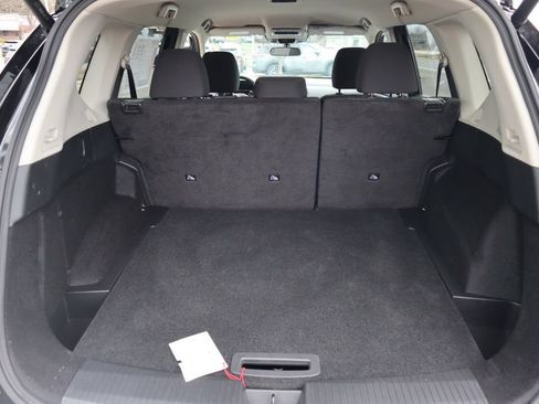 Certified 2023 Nissan Rogue SV AWD/4WD image 28