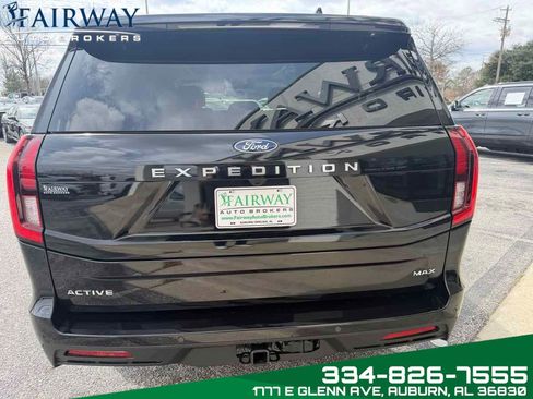 Used 2025 Ford Expedition Max Active image 5