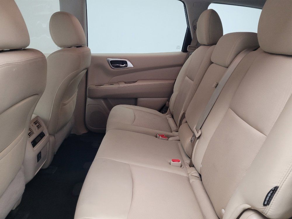 Used 2018 Nissan Pathfinder SV w/ Cargo Package AWD/4WD image 18