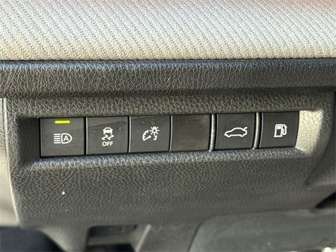 Used 2025 Toyota Camry SE image 22