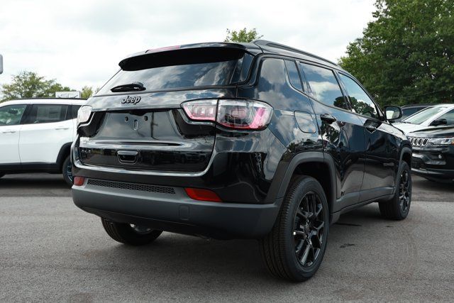 New 2026 Jeep Compass Latitude AWD/4WD image 6