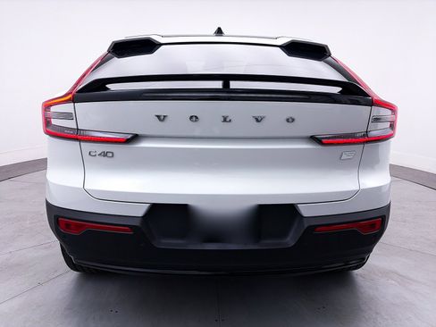 Used 2023 Volvo C40 P8 Recharge Ultimate image 14