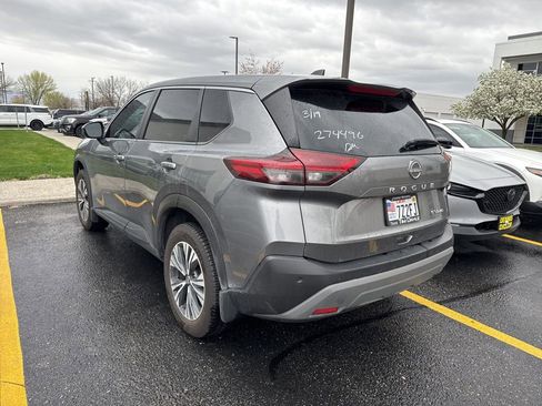 Used 2023 Nissan Rogue SV image 9