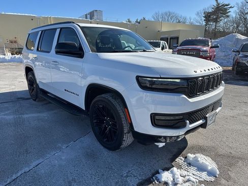 Used 2023 Jeep Wagoneer Series II image 7