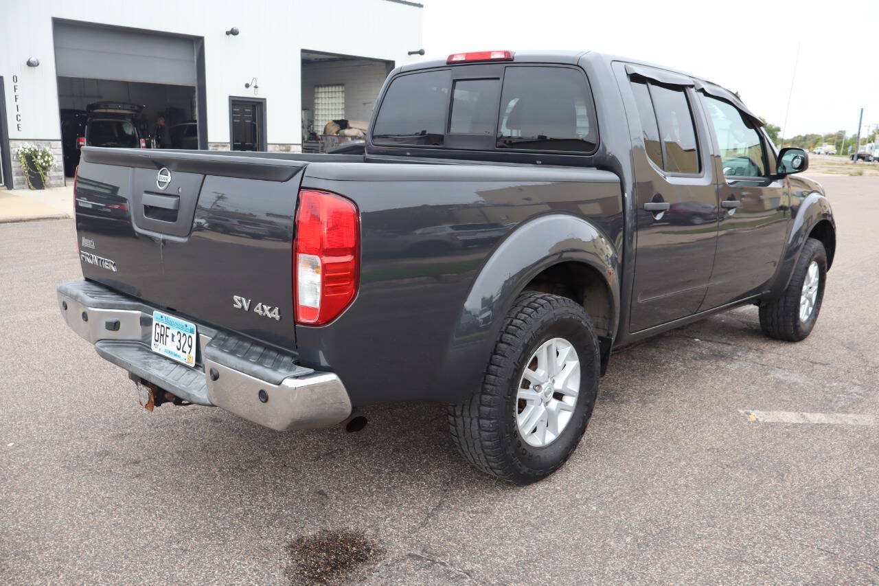 Used 2014 Nissan Frontier SV w/ SV Value Truck Package AWD/4WD image 3