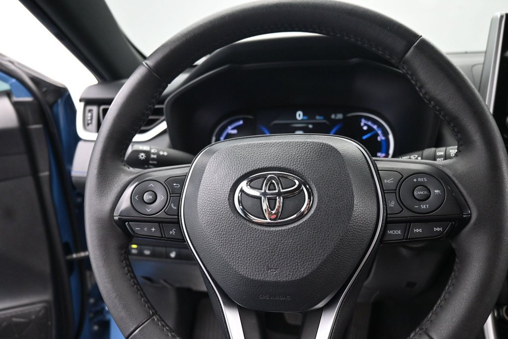 Used 2024 Toyota RAV4 SE w/ Convenience Package AWD/4WD image 20