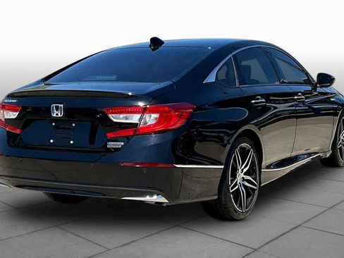 Used 2022 Honda Accord Touring image 13