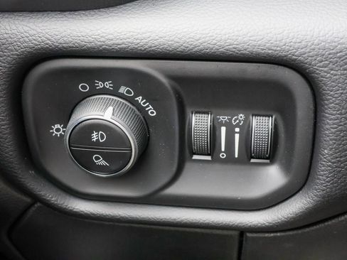 New 2026 RAM 2500 Laramie w/ Night Edition AWD/4WD image 27