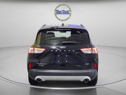 Used 2020 Ford Escape Titanium FWD image 5