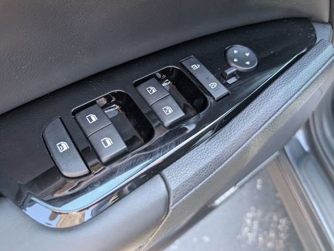 Used 2024 Kia Sportage SX AWD/4WD image 15
