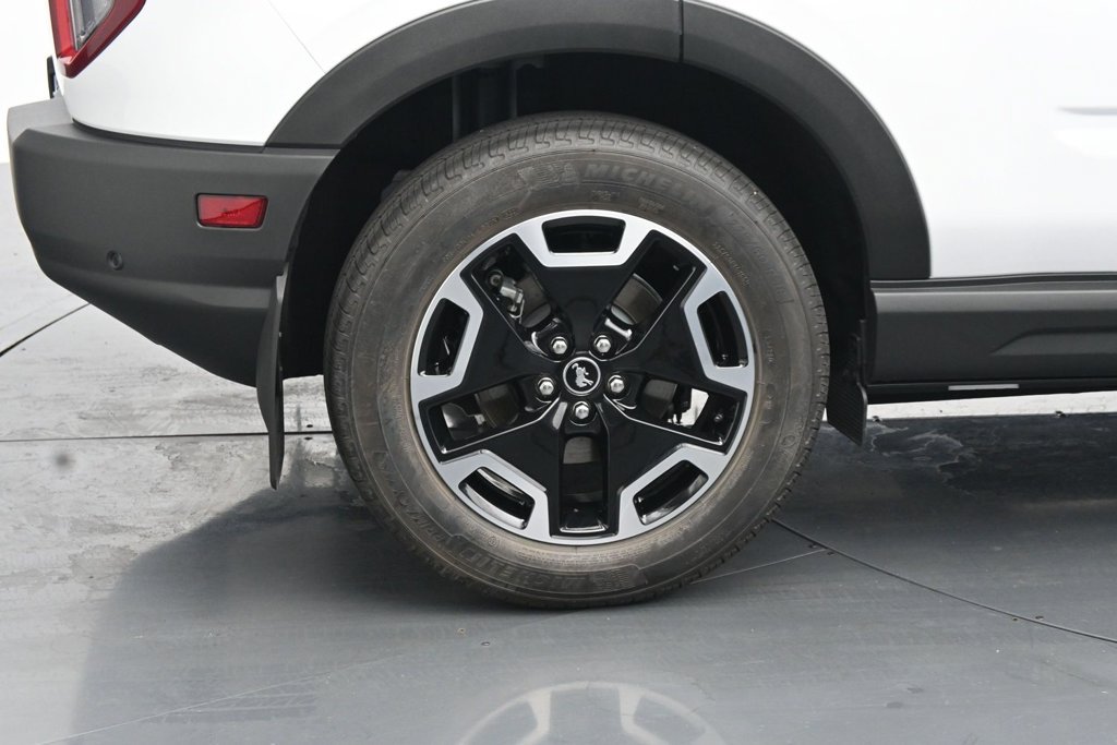 Used 2021 Ford Bronco Sport Outer Banks AWD/4WD image 10