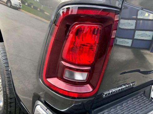 Used 2025 RAM 2500 Big Horn AWD/4WD image 28