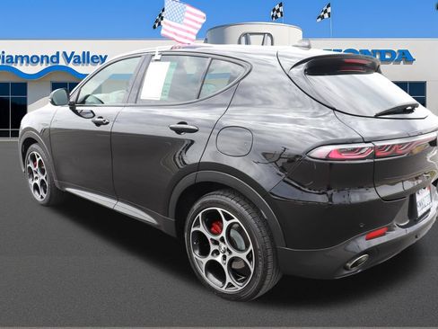Used 2024 Alfa Romeo Tonale Veloce w/ Premium Interior Package AWD/4WD image 4