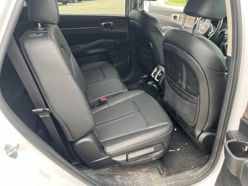 Used 2022 Kia Sorento S AWD/4WD image 14