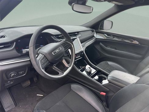 Certified 2023 Jeep Grand Cherokee L Laredo image 14