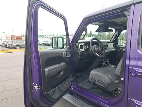 New 2026 Jeep Gladiator Sport image 10