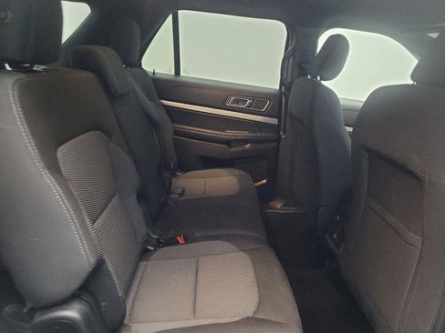 Used 2018 Ford Explorer XLT w/ Equipment Group 201A image 19