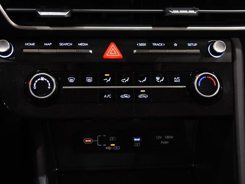 Certified 2025 Hyundai Sonata SE image 19