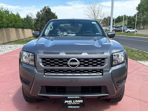 Used 2025 Nissan Frontier SV AWD/4WD image 2