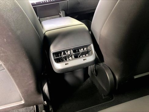 Used 2019 Tesla Model 3 image 35