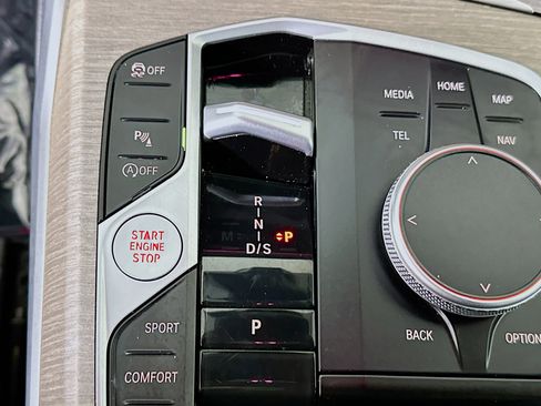 Used 2025 BMW 430i Convertible image 21