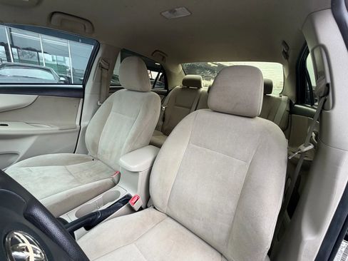 Used 2013 Toyota Corolla L image 10