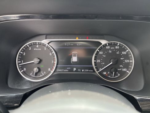 Used 2025 Nissan Pathfinder SV AWD/4WD image 10