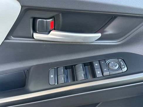 New 2026 Subaru Solterra Premium image 13