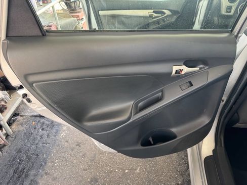 Used 2009 Toyota Matrix FWD image 18