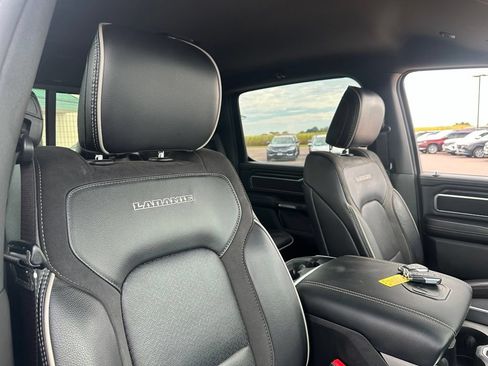 Used 2023 RAM 1500 Laramie AWD/4WD image 31