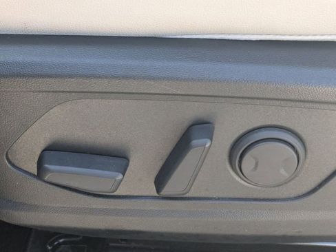 Used 2025 Hyundai Tucson Limited FWD image 20