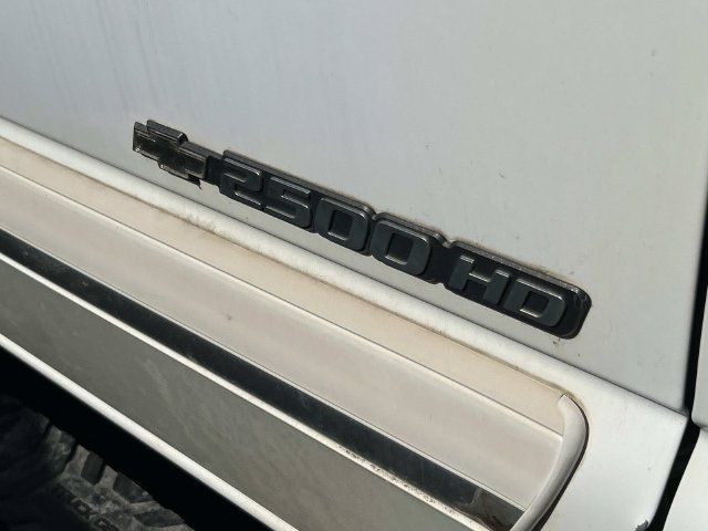 Used 2007 Chevrolet Silverado 2500 LT w/ Skid Plate Package AWD/4WD image 5