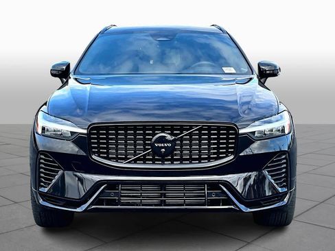 Used 2024 Volvo XC60 T8 Ultimate image 3