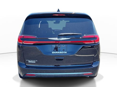 New 2026 Chrysler Pacifica Select FWD image 5