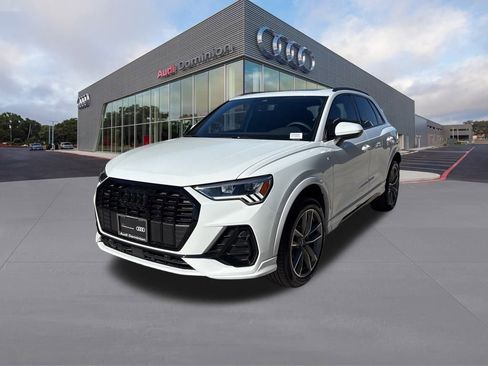 Certified 2025 Audi Q3 2.0T Premium w/ Convenience Package image 1