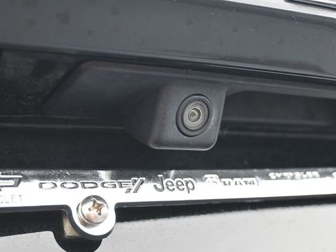 Used 2020 Chevrolet Equinox LS image 30