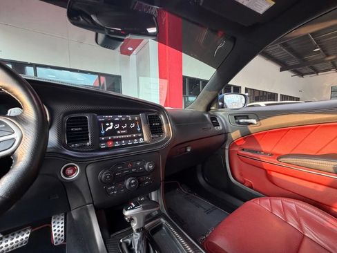 Used 2022 Dodge Charger SRT Hellcat w/ Carbon/Suede Interior Package RWD image 27