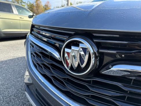 Used 2021 Buick Encore GX Essence image 5