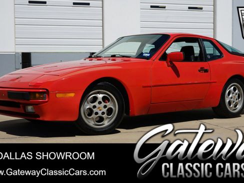 Used 1988 Porsche 944 Coupe image 1